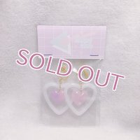 大きなハートのイヤリング　白×ピンク