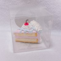 小さなカットフェイクケーキ　あみあみチェリー　みずいろあみ
