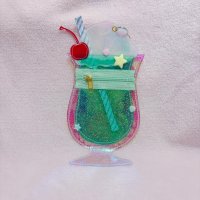 クリームソーダポーチ　フラット　メロン