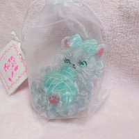 ヘアクリップ_毛糸玉猫ちゃん
