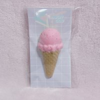 アイスクリーム　ブローチ大　ストロベリー