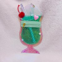 クリームソーダポーチ　フラット　メロン