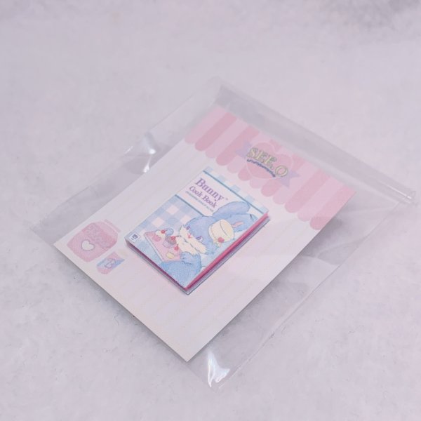 画像2: 本 ブルー (2)