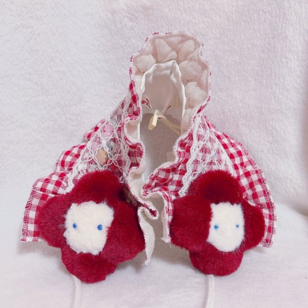 画像1: ぬいぐるみ付きヘッドドレス(お花・赤ギンガム) (1)