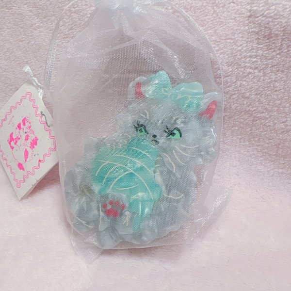 画像1: ヘアクリップ_毛糸玉猫ちゃん (1)