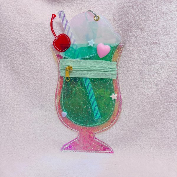 画像1: クリームソーダポーチ　フラット　メロン (1)